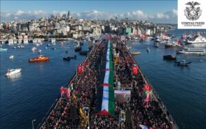 Hundreds Of Thousands Flood Istanbul’s Galata Bridge On New Year’s Day As Galata Bridge Marks The Start Of 2026.
