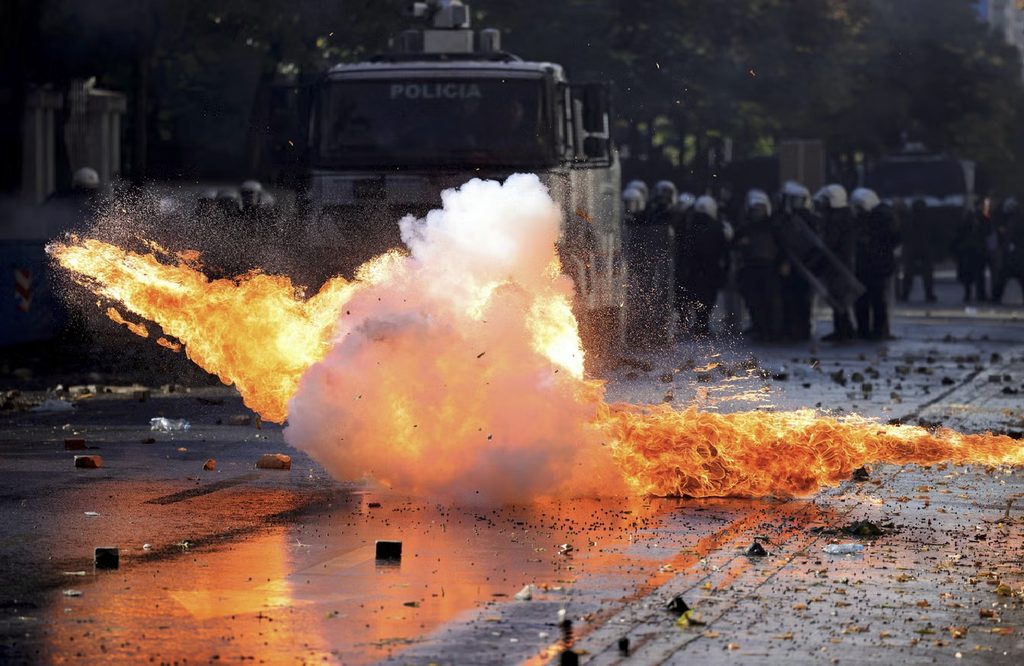 Tirana’s Fifth Day: Rubber Bullets, Burning Barricades And A Government Fighting For The Narrative