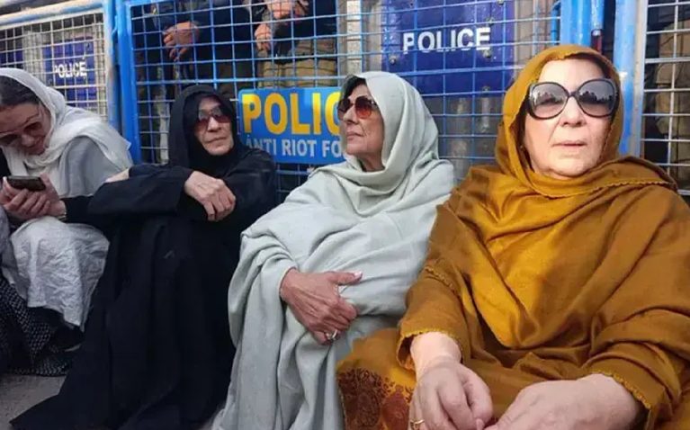 Pakistan’s Preventive-Detention Test: LHC Summons Punjab Home Secretary, Kot Lakhpat Jail Chief Over Imran Khan Sisters’ Continued Custody